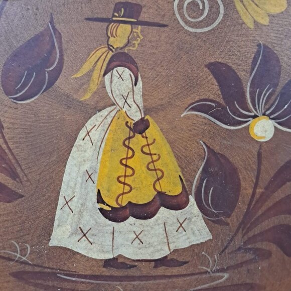 Wooden Wheelbarrow Fruit Bowl Centerpiece Lady with Floral Painting Mid-Century - Picture 3 of 13